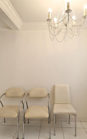 Apartamento à venda com 130m², 3 quartos e 2 vagas Apartamento à venda com 130m², 3 quartos e 2 vagasQuarto de Serviço