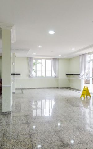 Apartamento à venda com 130m², 3 quartos e 2 vagas Apartamento à venda com 130m², 3 quartos e 2 vagasÁrea comum - Salão de festas