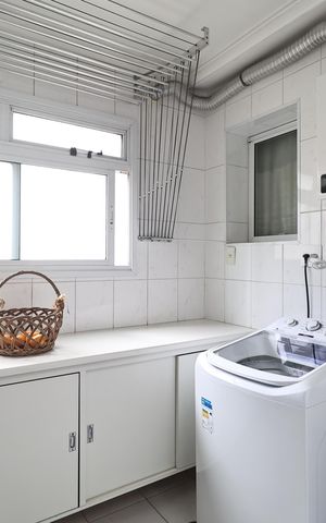 Apartamento à venda com 130m², 3 quartos e 2 vagas Apartamento à venda com 130m², 3 quartos e 2 vagasLavanderia