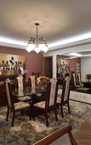 Apartamento à venda com 130m², 3 quartos e 2 vagas Apartamento à venda com 130m², 3 quartos e 2 vagasSala