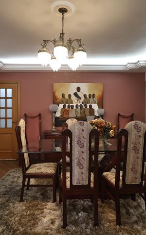 Apartamento à venda com 130m², 3 quartos e 2 vagas Apartamento à venda com 130m², 3 quartos e 2 vagasSala