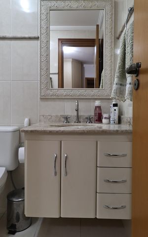 Apartamento à venda com 130m², 3 quartos e 2 vagas Apartamento à venda com 130m², 3 quartos e 2 vagasBanheiro suíte 2