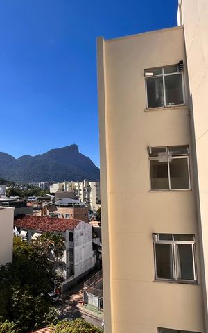 Apartamento à venda com 70m², 2 quartos e 1 vagaVista da suíte 