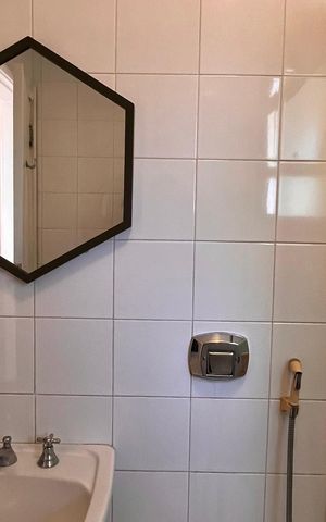 Apartamento à venda com 70m², 2 quartos e 1 vagaBanheiro social 