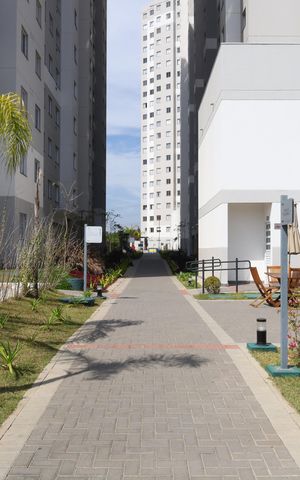 Apartamento à venda com 36m², 2 quartos e sem vagaÁrea comum