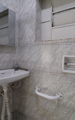 Apartamento para alugar com 55m², 2 quartos e 1 vagaBanheiro da suíte 