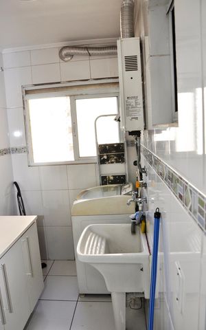 Apartamento à venda com 72m², 2 quartos e 1 vaga Apartamento à venda com 72m², 2 quartos e 1 vagaDetalhe - Área de Serviço