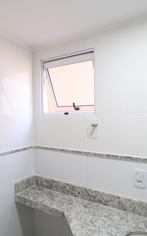 Apartamento para alugar com 55m², 2 quartos e 1 vagaBanheiro Social
