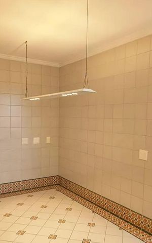 Apartamento à venda com 288m², 5 quartos e 3 vagas Apartamento à venda com 288m², 5 quartos e 3 vagasCozinha