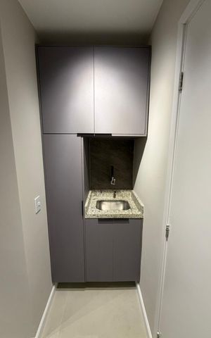 Studio para alugar com 28m², 1 quarto e sem vaga Studio para alugar com 28m², 1 quarto e sem vagaSala/Quarto