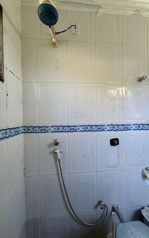Casa à venda com 400m², 3 quartos e 2 vagas Casa à venda com 400m², 3 quartos e 2 vagasBanheiro 2