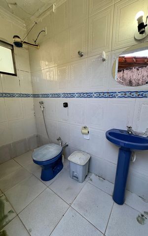 Casa à venda com 400m², 3 quartos e 2 vagas Casa à venda com 400m², 3 quartos e 2 vagasBanheiro 2