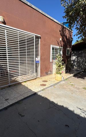 Casa à venda com 400m², 3 quartos e 2 vagas Casa à venda com 400m², 3 quartos e 2 vagasÁrea de Serviço