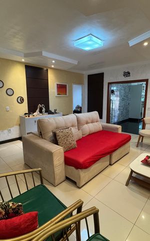 Casa à venda com 400m², 3 quartos e 2 vagas Casa à venda com 400m², 3 quartos e 2 vagasSala