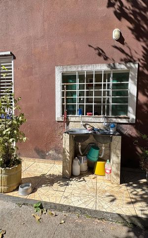 Casa à venda com 400m², 3 quartos e 2 vagas Casa à venda com 400m², 3 quartos e 2 vagasÁrea de Serviço