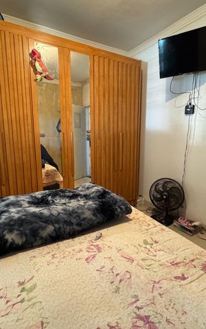 Casa à venda com 400m², 3 quartos e 2 vagas Casa à venda com 400m², 3 quartos e 2 vagasQuarto 1