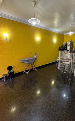 Casa à venda com 400m², 3 quartos e 2 vagas Casa à venda com 400m², 3 quartos e 2 vagasCozinha