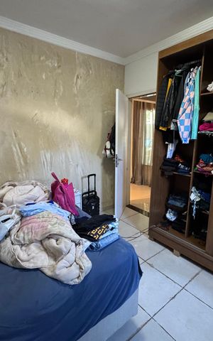 Casa à venda com 400m², 3 quartos e 2 vagas Casa à venda com 400m², 3 quartos e 2 vagasQuarto 2