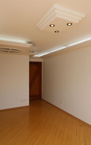 Apartamento à venda com 70m², 2 quartos e 1 vagaSala