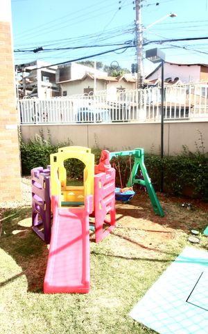 Apartamento para alugar com 49m², 2 quartos e 1 vaga Apartamento para alugar com 49m², 2 quartos e 1 vagaÁrea comum - Playground