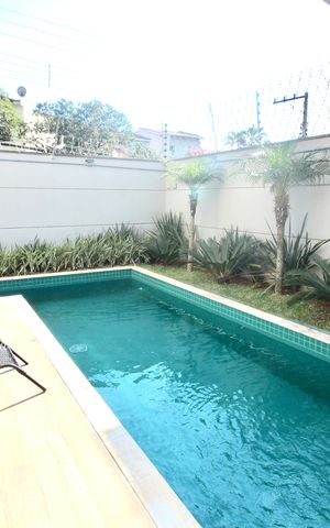 Apartamento para alugar com 49m², 2 quartos e 1 vaga Apartamento para alugar com 49m², 2 quartos e 1 vagaÁrea comum - Piscina
