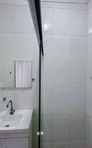 Casa para alugar com 80m², 3 quartos e 2 vagasBanheiro