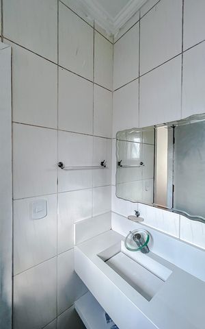 Casa para alugar com 80m², 3 quartos e 2 vagasBanheiro da Suíte