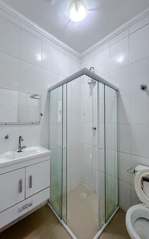 Casa para alugar com 80m², 3 quartos e 2 vagasBanheiro