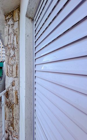 Casa para alugar com 80m², 3 quartos e 2 vagasVaranda