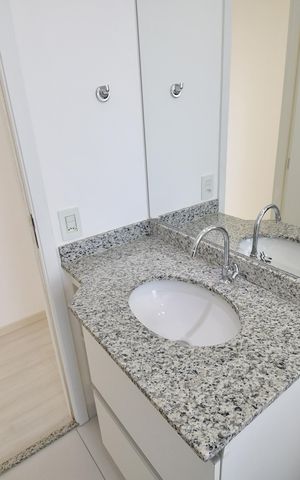 Apartamento à venda com 58m², 2 quartos e 1 vagaBanheiro Social