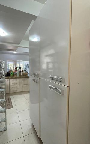Casa de condomínio à venda com 123m², 4 quartos e 2 vagas