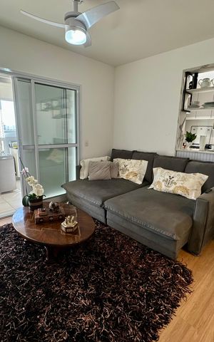 Apartamento à venda com 97m², 2 quartos e 1 vaga Apartamento à venda com 97m², 2 quartos e 1 vagaSala