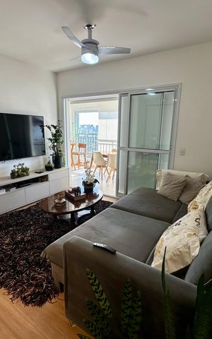 Apartamento à venda com 97m², 2 quartos e 1 vaga Apartamento à venda com 97m², 2 quartos e 1 vagaSala