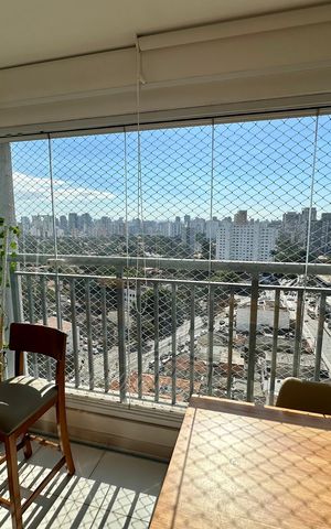 Apartamento à venda com 97m², 2 quartos e 1 vaga Apartamento à venda com 97m², 2 quartos e 1 vagaVaranda