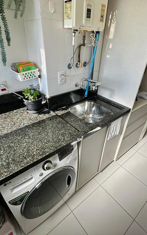 Apartamento à venda com 97m², 2 quartos e 1 vaga Apartamento à venda com 97m², 2 quartos e 1 vagaLavanderia