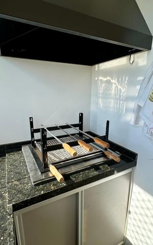 Apartamento à venda com 97m², 2 quartos e 1 vaga Apartamento à venda com 97m², 2 quartos e 1 vagaVaranda