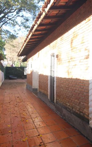 Casa à venda com 194m², 3 quartos e 3 vagasQuintal lateral