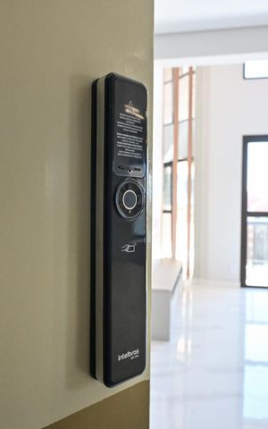 Apartamento à venda com 72m², 2 quartos e 1 vagaFechadura Eletrônica