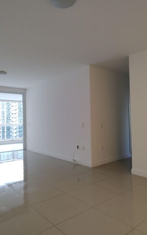 Apartamento para alugar com 115m², 3 quartos e 2 vagas Apartamento para alugar com 115m², 3 quartos e 2 vagasSala