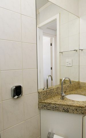 Apartamento à venda com 82m², 2 quartos e 2 vagasBanheiro Social