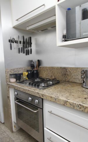 Apartamento à venda com 82m², 2 quartos e 2 vagasCozinha