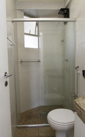Apartamento à venda com 82m², 2 quartos e 2 vagasBanheiro Social