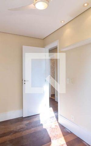 Apartamento à venda com 118m², 3 quartos e 2 vagas Apartamento à venda com 118m², 3 quartos e 2 vagasQuarto