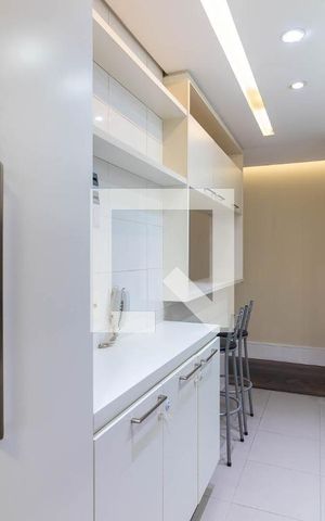 Apartamento à venda com 118m², 3 quartos e 2 vagas Apartamento à venda com 118m², 3 quartos e 2 vagasCozinha