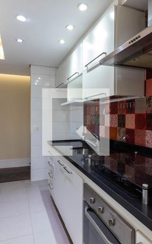 Apartamento à venda com 118m², 3 quartos e 2 vagas Apartamento à venda com 118m², 3 quartos e 2 vagasCozinha