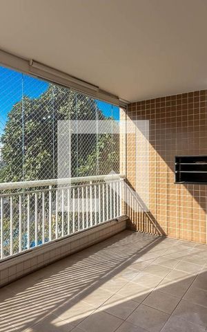 Apartamento à venda com 118m², 3 quartos e 2 vagas Apartamento à venda com 118m², 3 quartos e 2 vagasVaranda