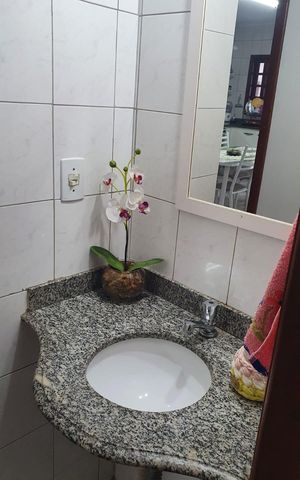 Casa à venda com 221m², 3 quartos e 2 vagas Casa à venda com 221m², 3 quartos e 2 vagasBanheiro