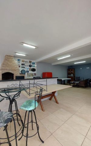 Casa à venda com 290m², 3 quartos e 4 vagas Casa à venda com 290m², 3 quartos e 4 vagasLazer