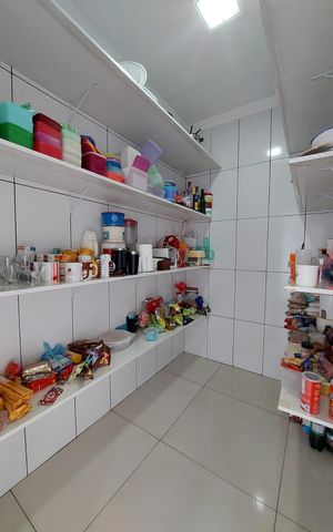 Casa à venda com 290m², 3 quartos e 4 vagas Casa à venda com 290m², 3 quartos e 4 vagasDespensa