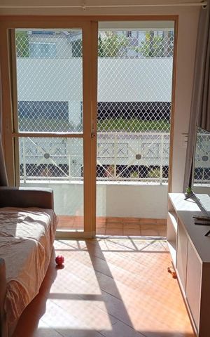 Apartamento à venda com 54m², 2 quartos e 1 vaga Apartamento à venda com 54m², 2 quartos e 1 vagaSala